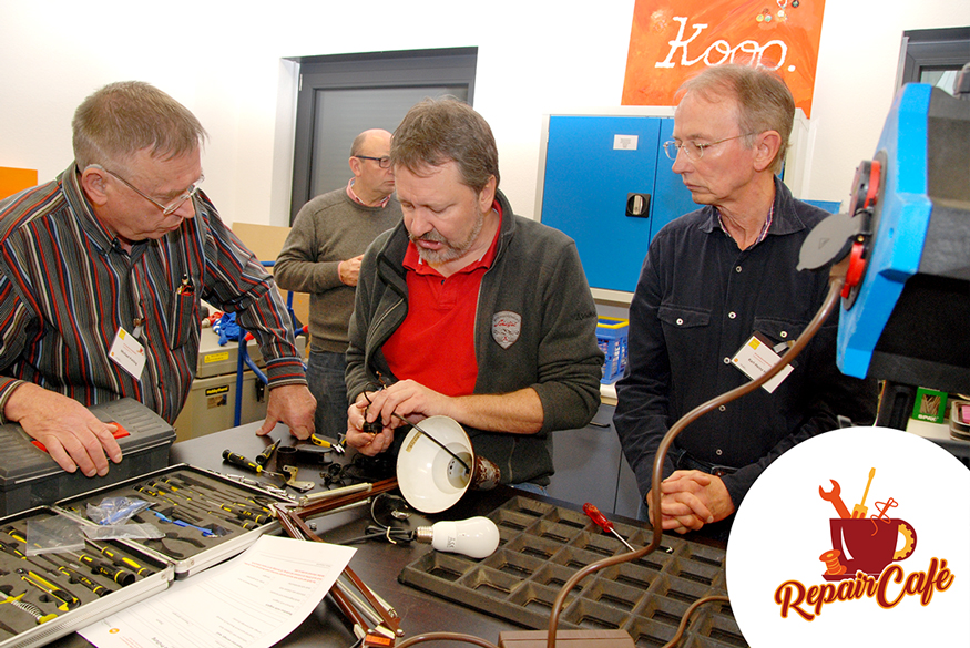 Nachbarschaftshilfe_Taunusstein_eV_Hilfe_u_Helfen_SIE-MOECHTEN-HELFEN_Repair-Cafe